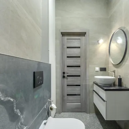 Petrovdom 05-104a In Rc Yaroslaviv Grad, Bulvarno-kudriavska 17b كييف