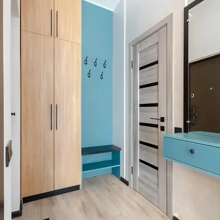 Petrovdom 05-104a In Rc Yaroslaviv Grad, Bulvarno-kudriavska 17b شقة كييف