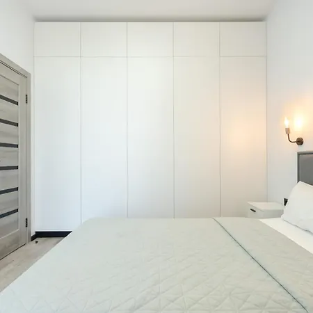 Petrovdom 05-104a In Rc Yaroslaviv Grad, Bulvarno-kudriavska 17b * كييف