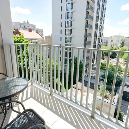 Petrovdom 05-104a In Rc Yaroslaviv Grad, Bulvarno-kudriavska 17b * كييف
