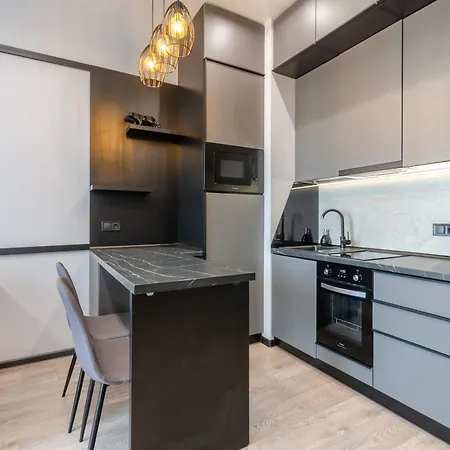 Petrovdom 05-104a In Rc Yaroslaviv Grad, Bulvarno-kudriavska 17b
